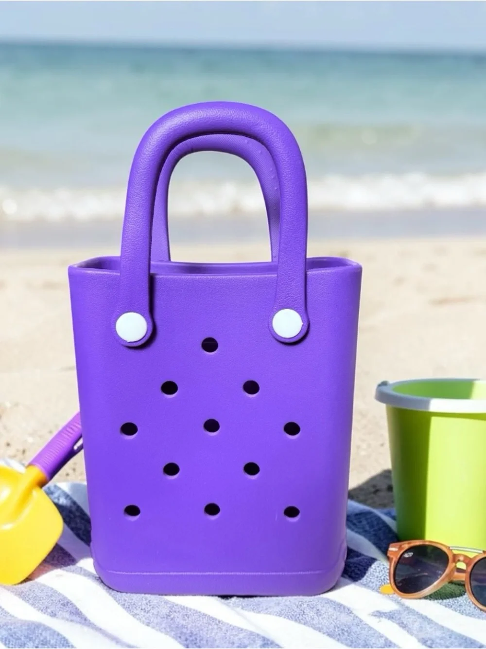 💜Purple Mini EVA Tote Bag for Beach 🏝️ or Pool!  NWOT - Picture 2 of 7